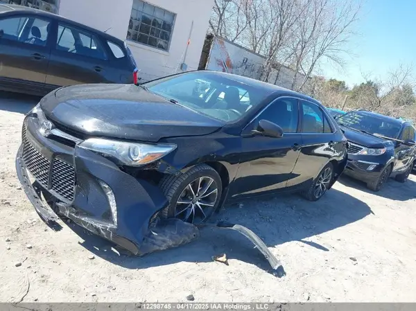 4T1BF1FK4HU668440 2017 TOYOTA CAMRY - Image 2