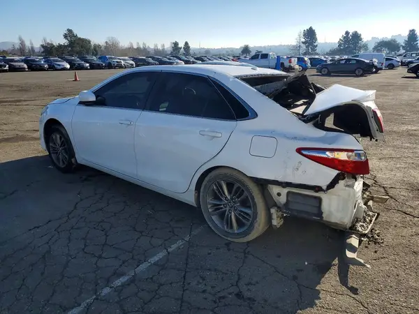 4T1BF1FK4HU669281 2017 TOYOTA CAMRY - Image 2