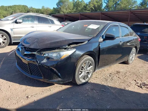 4T1BF1FK4HU676067 2017 TOYOTA CAMRY - Image 2