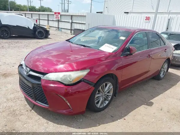 4T1BF1FK4HU676487 2017 TOYOTA CAMRY - Image 2