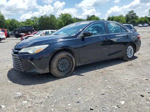 4T1BF1FK4HU679583 2017 TOYOTA CAMRY - Image 1