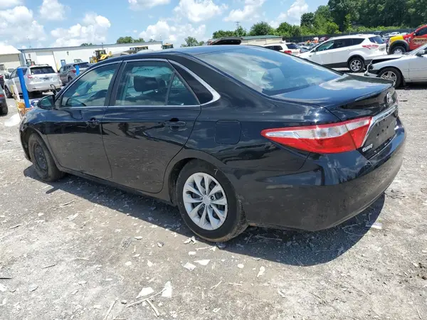4T1BF1FK4HU679583 2017 TOYOTA CAMRY - Image 2