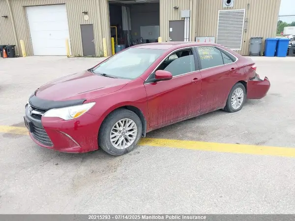 4T1BF1FK4HU680619 2017 TOYOTA CAMRY - Image 2