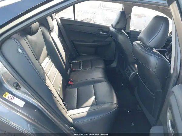 4T1BF1FK4HU683181 2017 TOYOTA CAMRY - Image 8