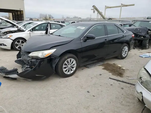 4T1BF1FK4HU687330 2017 TOYOTA CAMRY - Image 1