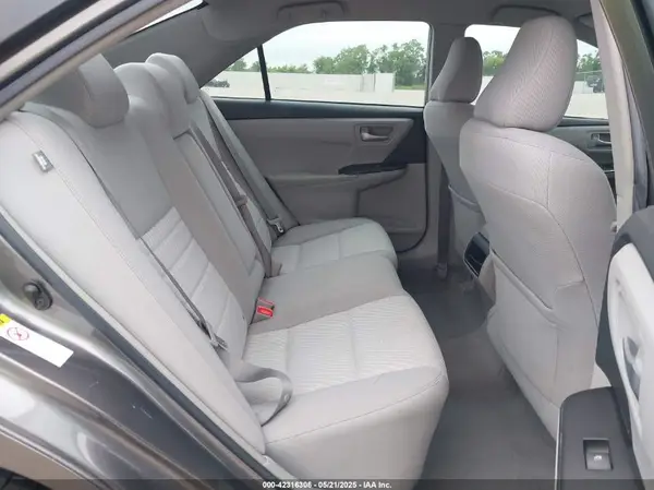 4T1BF1FK4HU694648 2017 TOYOTA CAMRY - Image 8