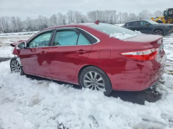 4T1BF1FK4HU695802 2017 TOYOTA CAMRY - Image 2