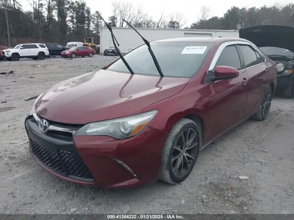 4T1BF1FK4HU695976 2017 TOYOTA CAMRY - Image 2