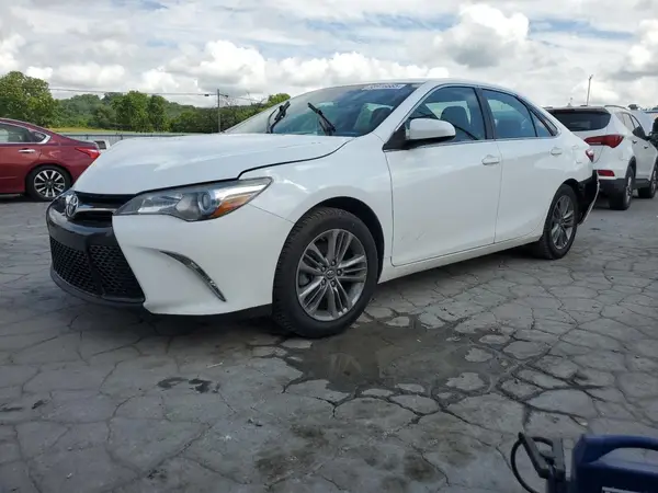 4T1BF1FK4HU703560 2017 TOYOTA CAMRY - Image 1