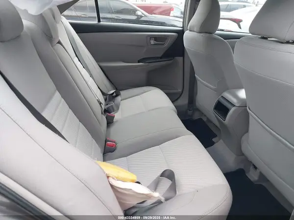 4T1BF1FK4HU703946 2017 TOYOTA CAMRY - Image 8