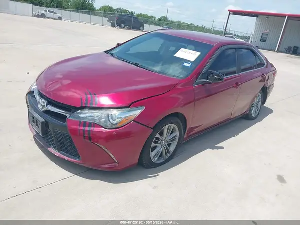 4T1BF1FK4HU704045 2017 TOYOTA CAMRY - Image 2