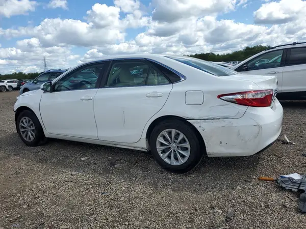 4T1BF1FK4HU705020 2017 TOYOTA CAMRY - Image 2