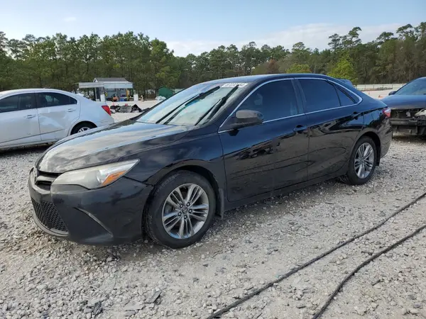 4T1BF1FK4HU705888 2017 TOYOTA CAMRY - Image 1