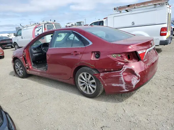 4T1BF1FK4HU708449 2017 TOYOTA CAMRY - Image 2