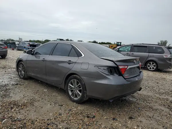 4T1BF1FK4HU711917 2017 TOYOTA CAMRY - Image 2