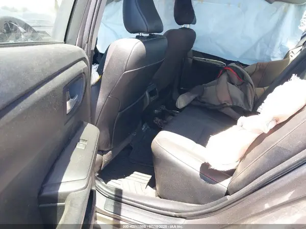 4T1BF1FK4HU712355 2017 TOYOTA CAMRY - Image 8