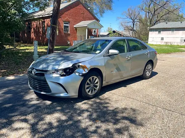 4T1BF1FK4HU720231 2017 TOYOTA CAMRY - Image 2