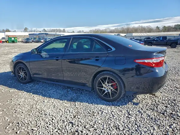 4T1BF1FK4HU723713 2017 TOYOTA CAMRY - Image 2