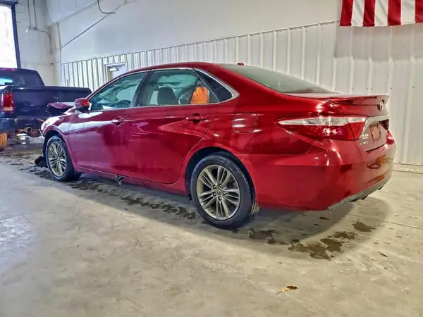 4T1BF1FK4HU724294 2017 TOYOTA CAMRY - Image 2