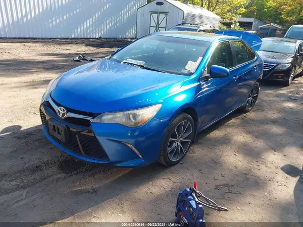 4T1BF1FK4HU724649 2017 TOYOTA CAMRY - Image 2