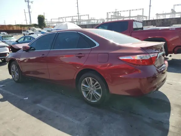 4T1BF1FK4HU725056 2017 TOYOTA CAMRY - Image 2