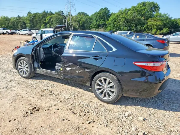 4T1BF1FK4HU725946 2017 TOYOTA CAMRY - Image 2