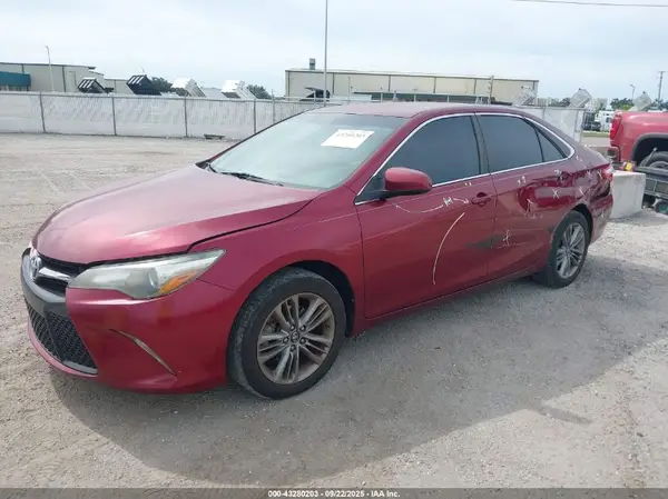 4T1BF1FK4HU730824 2017 TOYOTA CAMRY - Image 2