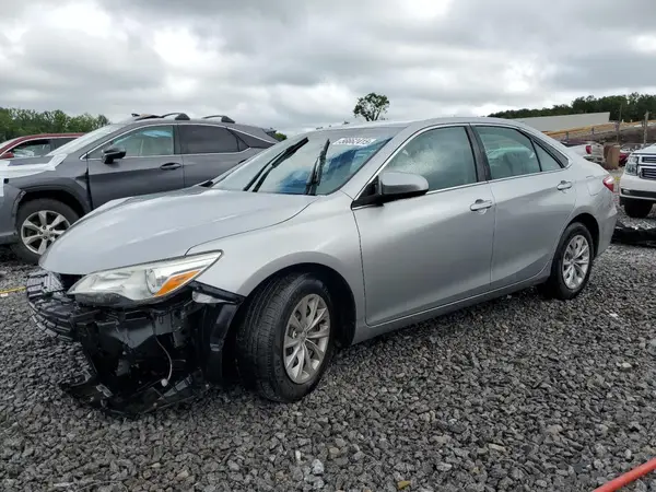 4T1BF1FK4HU734467 2017 TOYOTA CAMRY - Image 1