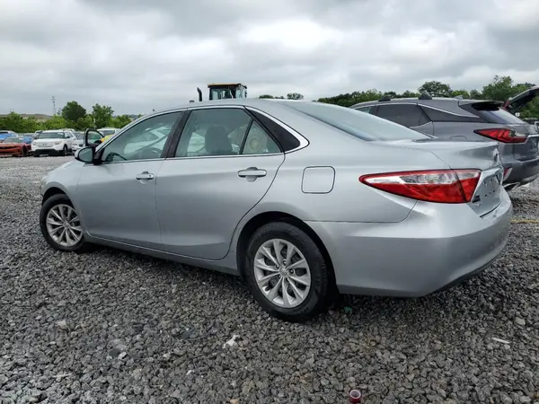 4T1BF1FK4HU734467 2017 TOYOTA CAMRY - Image 2