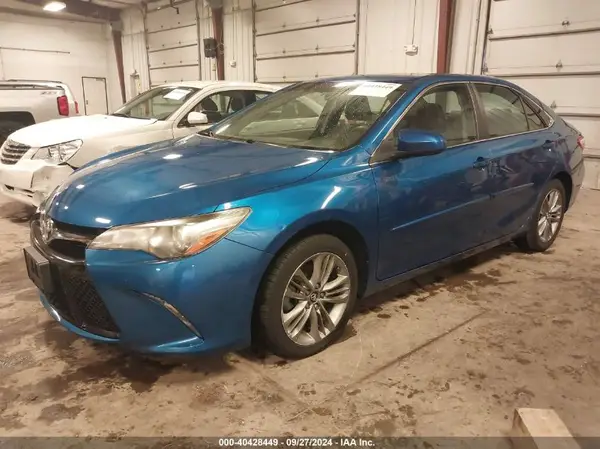 4T1BF1FK4HU736767 2017 TOYOTA CAMRY - Image 2