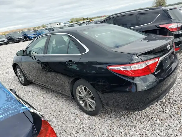4T1BF1FK4HU739958 2017 TOYOTA CAMRY - Image 2