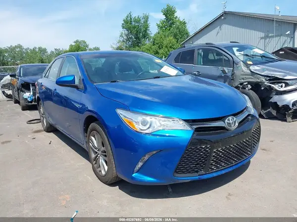 4T1BF1FK4HU740270 2017 TOYOTA CAMRY - Image 1