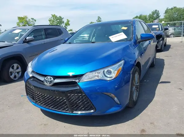 4T1BF1FK4HU740270 2017 TOYOTA CAMRY - Image 2