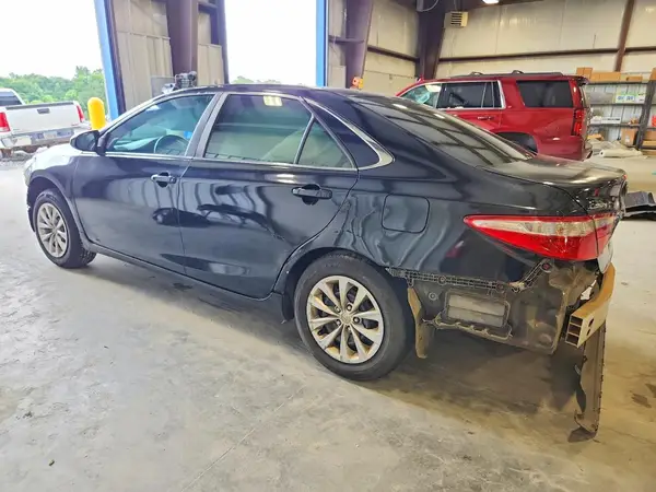 4T1BF1FK4HU741774 2017 TOYOTA CAMRY - Image 2