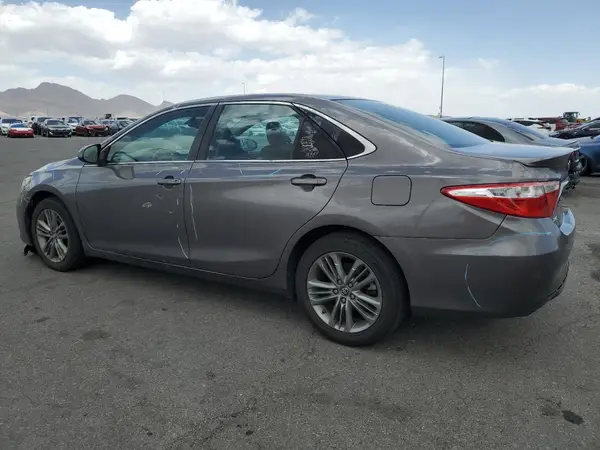 4T1BF1FK4HU744870 2017 TOYOTA CAMRY - Image 2