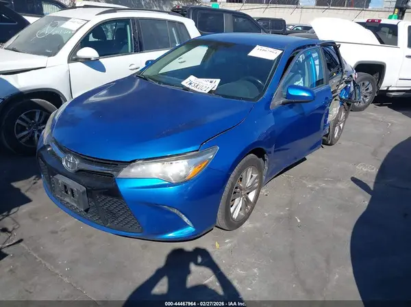 4T1BF1FK4HU746134 2017 TOYOTA CAMRY - Image 2