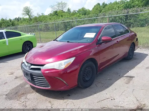 4T1BF1FK4HU750278 2017 TOYOTA CAMRY - Image 2
