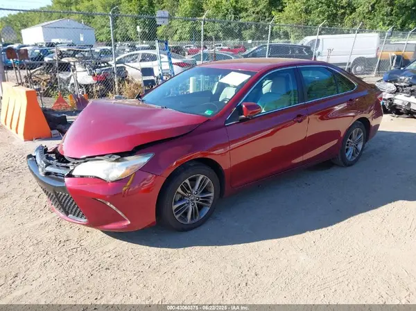 4T1BF1FK4HU753844 2017 TOYOTA CAMRY - Image 2
