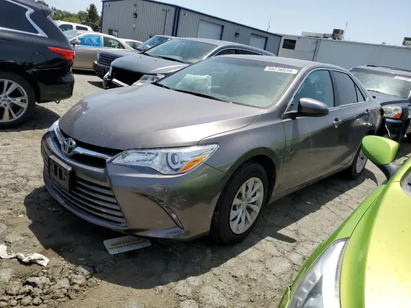 4T1BF1FK4HU754699 2017 TOYOTA CAMRY - Image 1