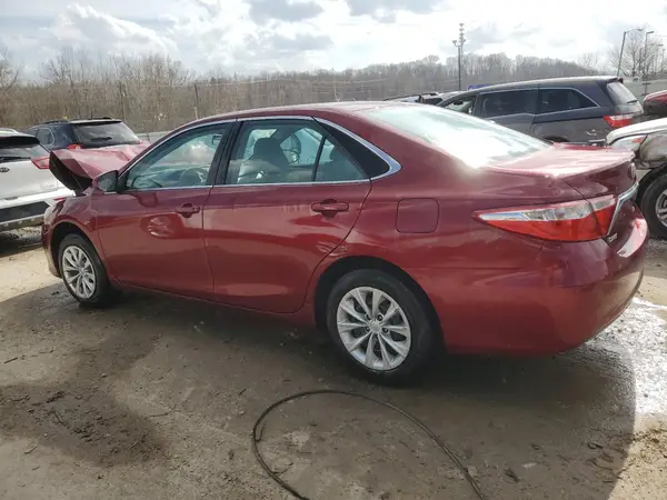 4T1BF1FK4HU757439 2017 TOYOTA CAMRY - Image 2