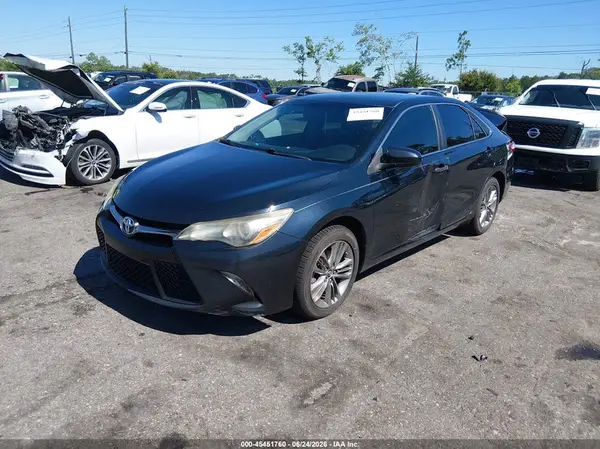 4T1BF1FK4HU759143 2017 TOYOTA CAMRY - Image 2