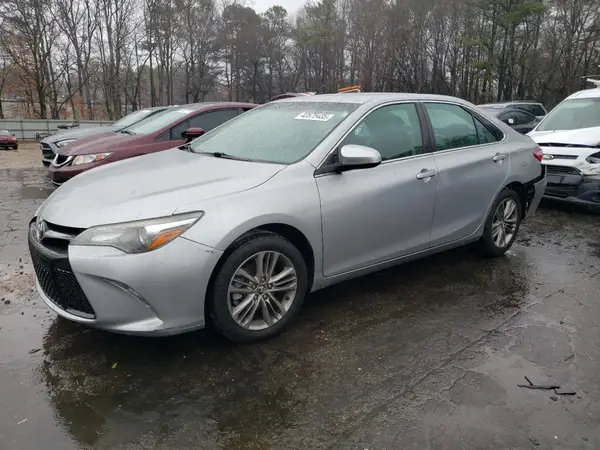 4T1BF1FK4HU761006 2017 TOYOTA CAMRY - Image 1