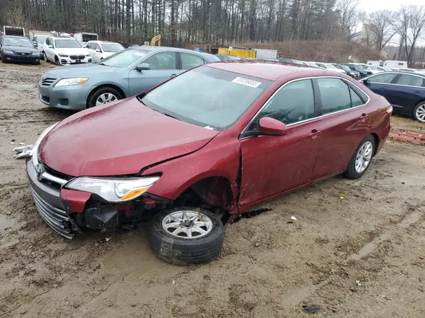 4T1BF1FK4HU762057 2017 TOYOTA CAMRY - Image 1