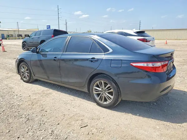 4T1BF1FK4HU762334 2017 TOYOTA CAMRY - Image 2