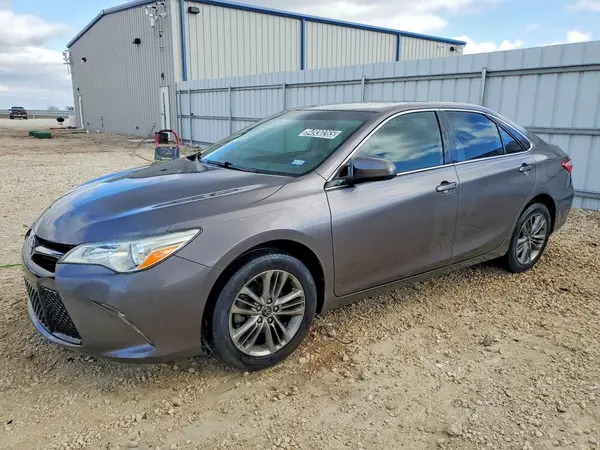 4T1BF1FK4HU765928 2017 TOYOTA CAMRY - Image 1