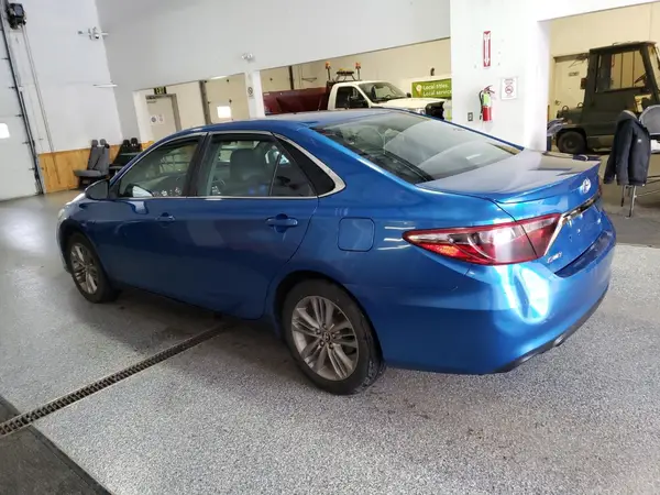 4T1BF1FK4HU768859 2017 TOYOTA CAMRY - Image 2