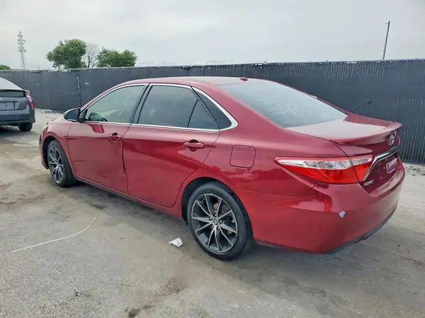 4T1BF1FK4HU769090 2017 TOYOTA CAMRY - Image 2