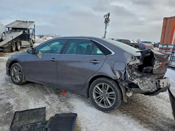 4T1BF1FK4HU769316 2017 TOYOTA CAMRY - Image 2