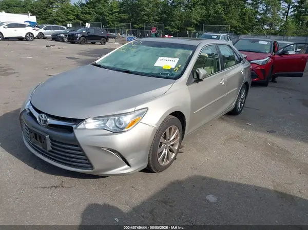 4T1BF1FK4HU772958 2017 TOYOTA CAMRY - Image 2