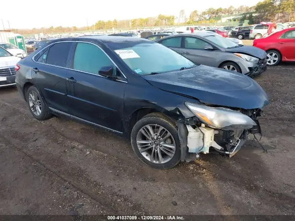 4T1BF1FK4HU773902 2017 TOYOTA CAMRY - Image 1